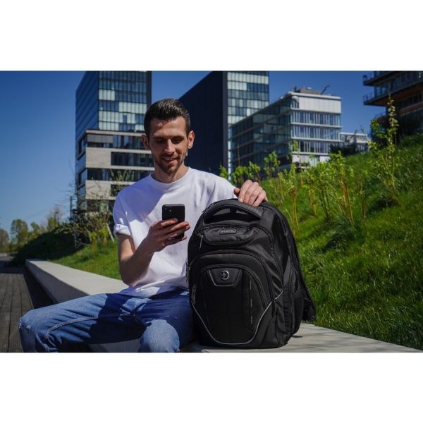 Swissdigital Design Terabyte J16btfb-41 Carrying Case (Backpack) For 15.6" To 16" Apple, Amazon Iphone Ipad Notebook, Macbook Pro - Black/Red