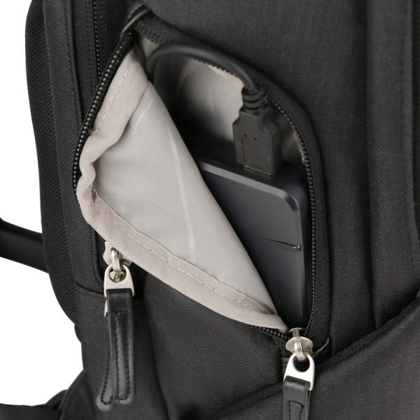 Swissdigital Design Pearl Sd1005m-01 Carrying Case (Backpack) For 15.6" To 16" Apple Notebook - Black