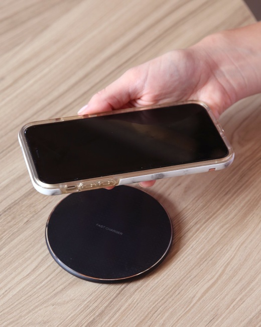 Savoy Active Fast Charging Wireless Phone Charger - Black