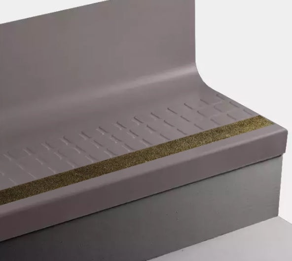Raised Square Rubber Stair Tread with Riser