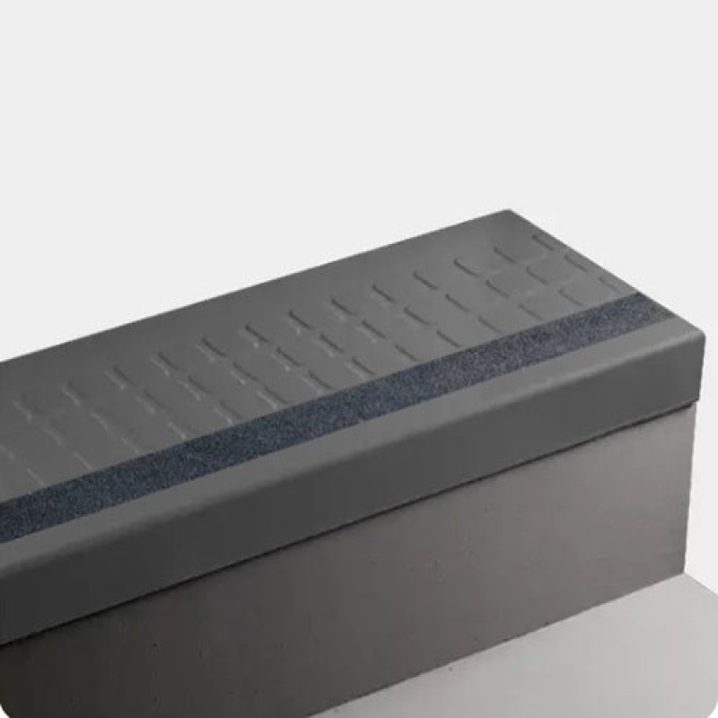 Johnsonite Black Raised Square Rubber Stair Tread Trim