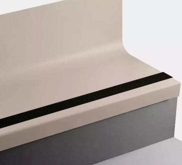Hammered Rubber Angle-Fit Stair Tread With Riser