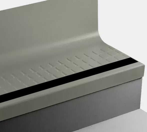 Raised Square Rubber Stair Tread with Riser