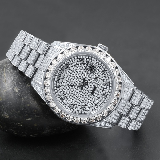 Licentiosus Crystal Watch