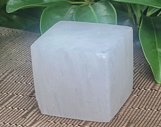 Selenite Cube 45 - 50 Mm