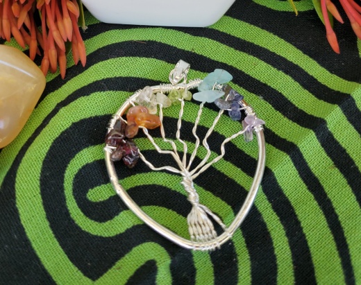 Chakra Stones Tree of Life Pendant - Heart