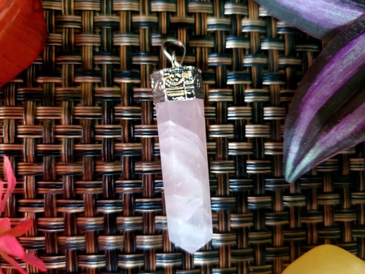 Rose Quartz Stone Single Point Pendant