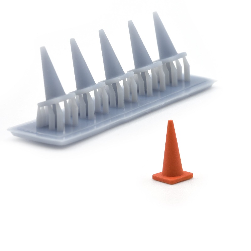HO Scale Traffic Cones by SMI - Package of 24