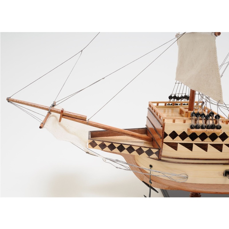 Mayflower, Fully-Assembled Decorative Wood Model, Medium